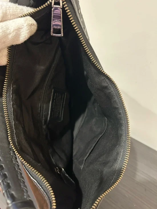 Coach Celeste Convertible Studded
Hobo bag in black leather EUC - Picture 9 of 13